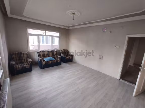 Hayal Emlak'tan İstasyon Mahallesinde Kiralık Daire 1
