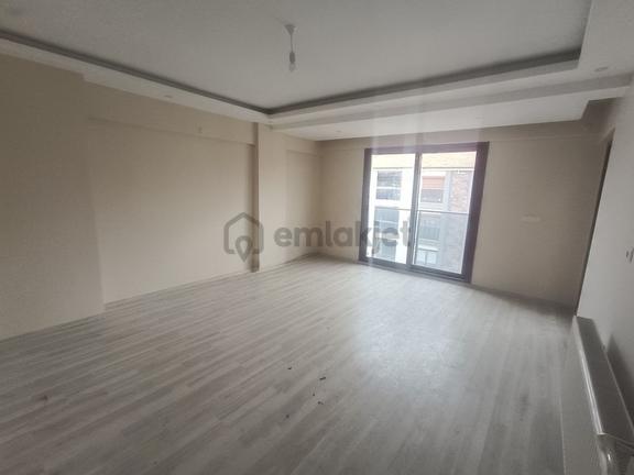 Şazimet Okulu Yakını Satılık 3+1 Daire 2