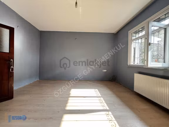 Özgürce'den Nenehatun Mh Cadde Yakını 2+1 Yüksek Giriş 1