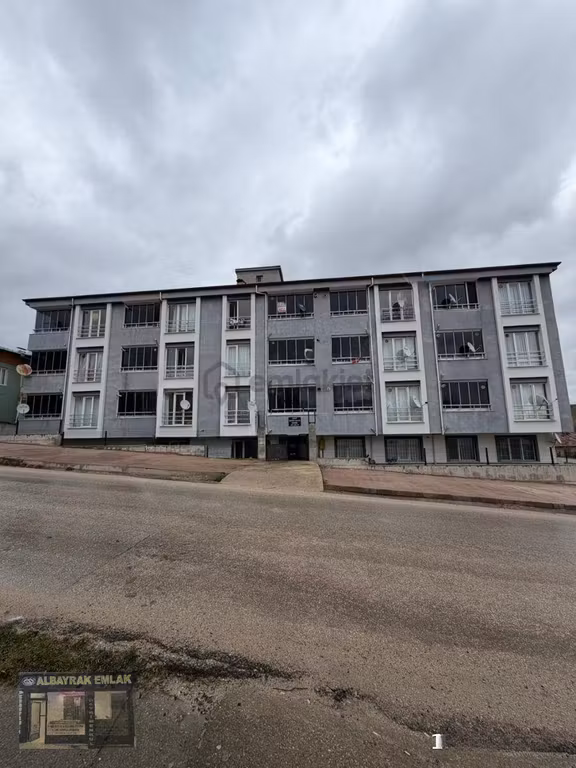 Albayrak'tan Ara Kat Kiralık Eşyalı 1+1 Daire 1