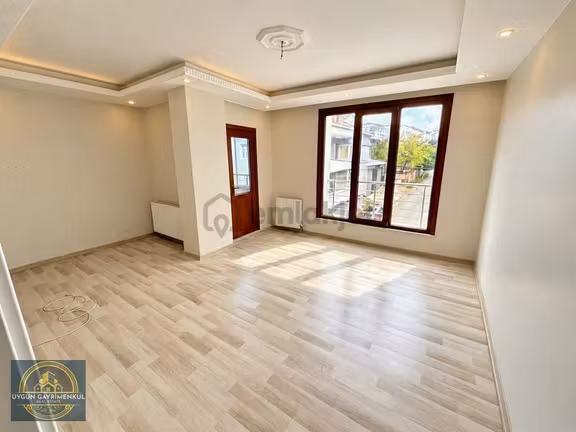Karlıbayır Site İçinde Ara Kat 2+1 Kiralık Daire 1