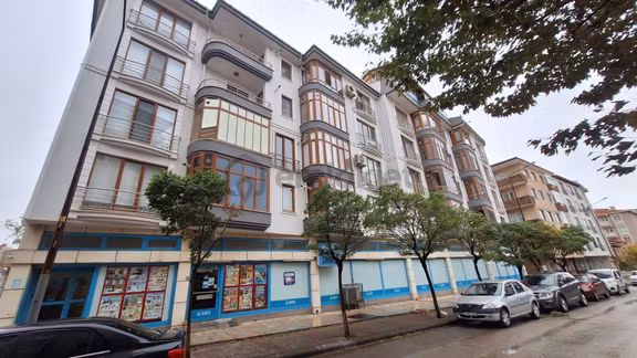 Keşan Çarşı Merkezine Kiralık Ebeveyn Banyolu 3+1 Daire 1