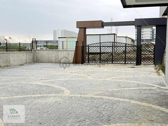 Tekirdağ Atatürk Mah.ana Caddeye Çok Yakın Havuzlu 2+1 2
