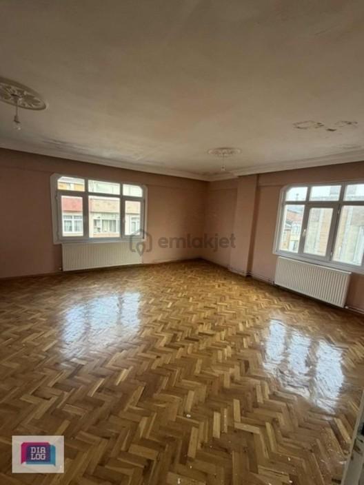 Ana Cadde Üzeri 3+1 140m2 Net 1