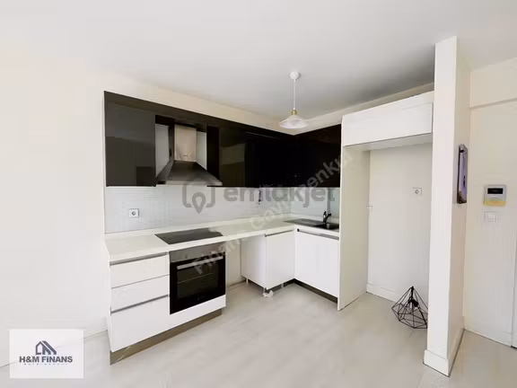Taşdelen İvory'de Modern Ve Ferah 1+1 Ara Kat Satılık Daire 1