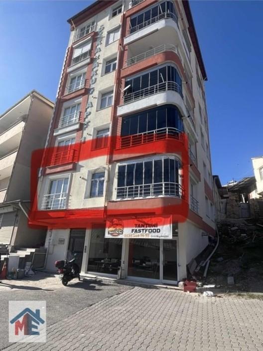 Ulukışla Merkez Satılık 3+1 Kaloriferli Daire 1