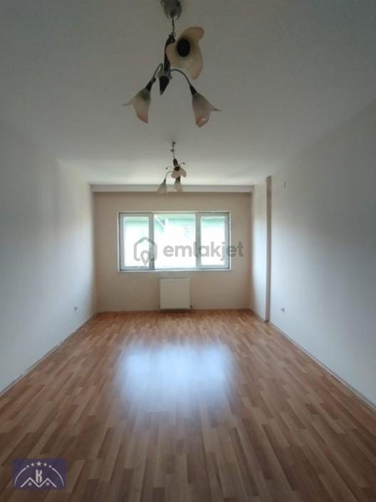 Burdur Merkez Atatürk Mahallesinde 2+1 Arakat Satılık Daire 1