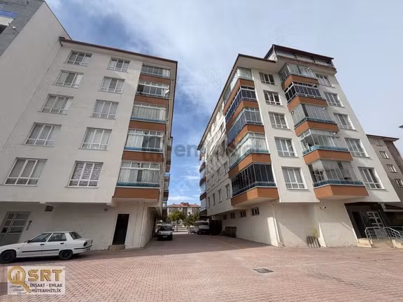 Hanaybaşı'nda Kiralık Ara Kat 3+1 Daire 1