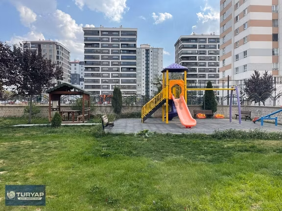 Turyap Sivas'tan Rte Bulvarı Üzerinde Geniş, Manzaralı Lüks 4+1 2
