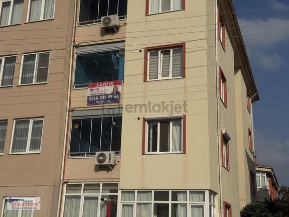 Startkey Yön Den Plevne Mah. Satılık 1+1 Geniş Daire 2