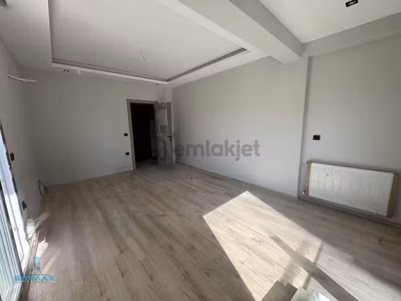 Kıyıboyunda 3+1 K.mutfak D.gaz Kombili Ç.b. Kiralık Sıfır Daire 1
