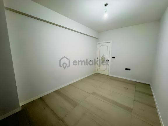 Yenişafakta Satılık 3+1 140 Lüks Daire 2