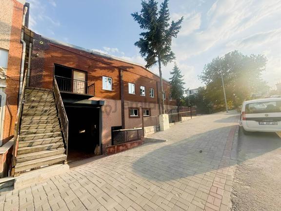 Akçeşme Şemikler'de 2 Katlı 1.600 M² Ofisli Satılık Fabrika 2