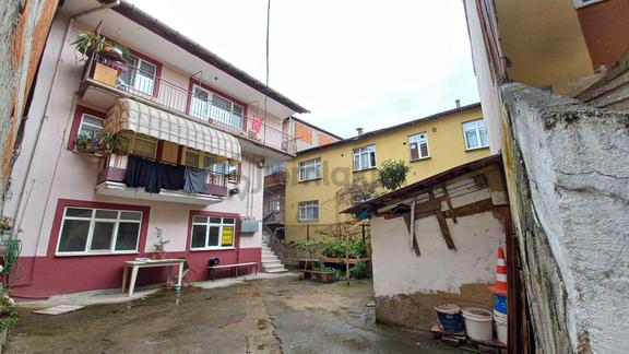 İzmit Yenişehir Mahallesi 2+1 Kiralık Daire 1