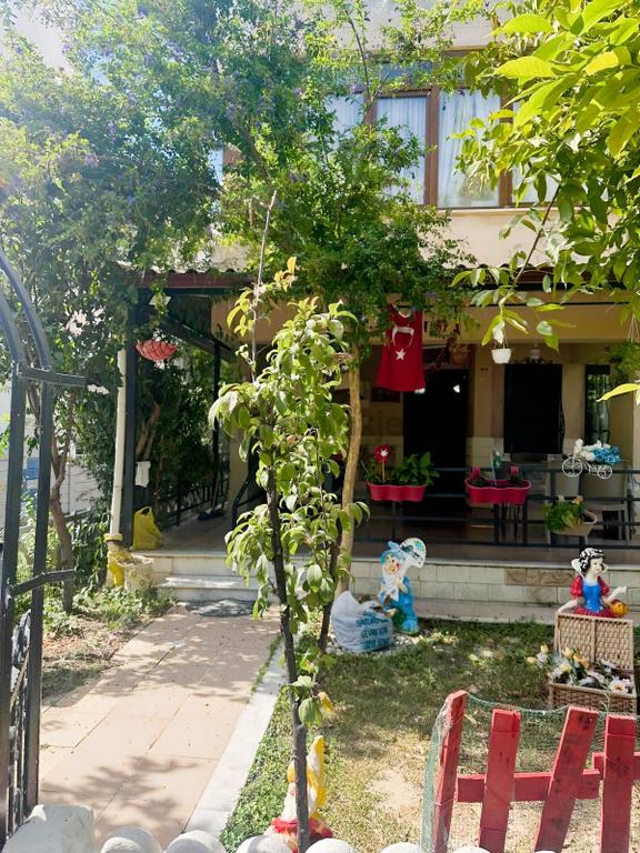 Güzelçamlı'da Satılık Denıze 250 M. Mesafe Bahçelı Dubleks Vılla 1
