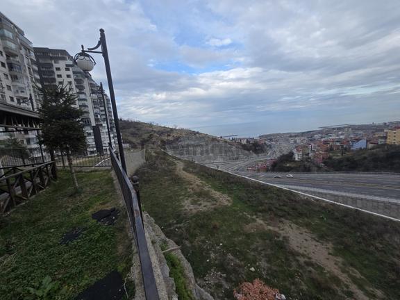 Çukurçayırda Düğün Salonu İmarlı 1100 M2 Kiralık Arsa 1