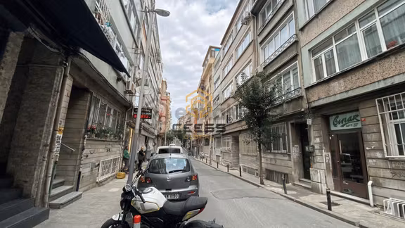 Pangaltında Yeni Tadilatlı, Full Eşyalı Kiralık Daire 2