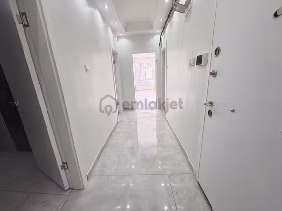 Göral Emlak Tan 2+1 Full Yapılı Dikmen Cad. Üzerinde Polisevi Yanı 2