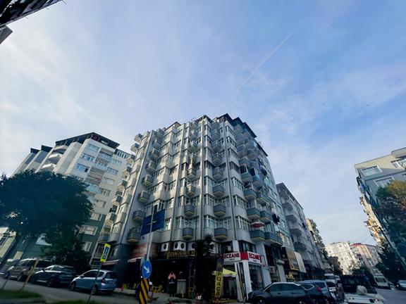 Gençlik Parkında Full Deniz M. 17bin Kiracılı 3+1 Daire 1