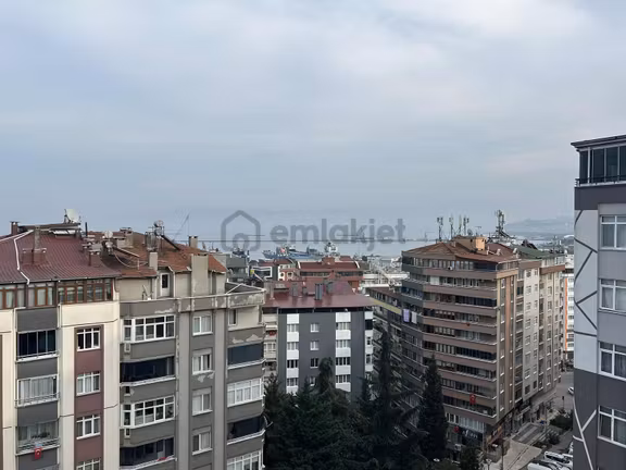 Gençlik Parkında Full Deniz M. 17bin Kiracılı 3+1 Daire 2