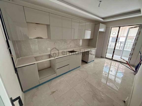 Avantaj'dan Yeşilbayır Merkez'de Katta 3+1 Giyinme Odalı Daire!! 1