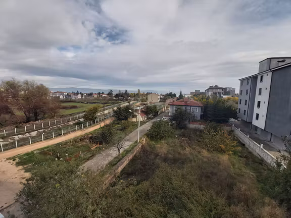 Mesutaltay Gayrimenkulden... Şehir Hastanesi,fuar Alanı Ve Avm'ye Yürüme Mesafesinde Fırsat Daire. 1