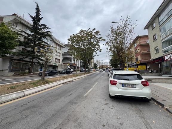 Ayvalı Cad Üzeri Etlik Şehir Hastanesi Karşısı Medikal Kiracılı 1