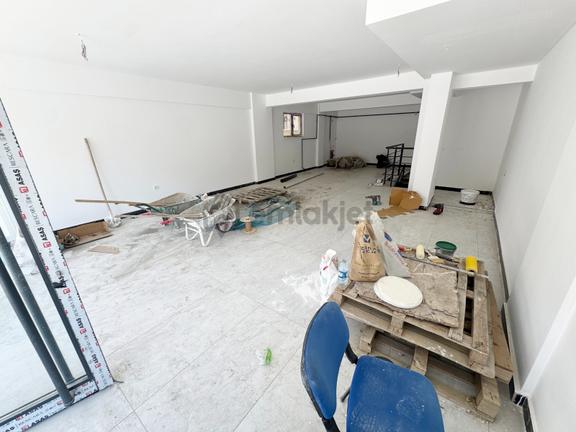 160 M2 Sıfır Ana Cadde Üzeri Her İşe Uygun Kiralık Dükkanlar 2