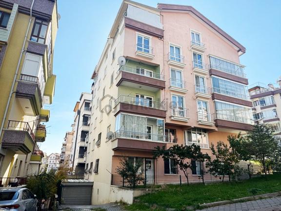 3+1 Kardeşlerde Y.giriş Kat Konumunda 2 Balkon Kök Tapu Acil 1