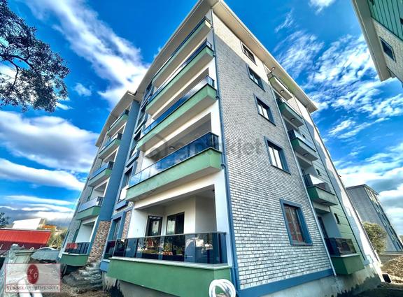 Yüksel'den Kadıköy'de Öncephe K. Otopark Site İçinde 2+1 Daire 1