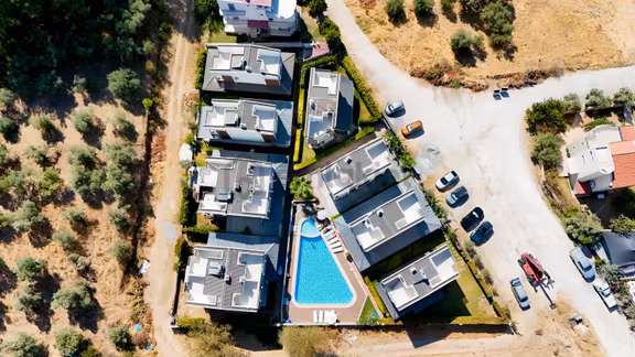 Güzelçamlı Milli Park Eteklerinde Havuzlu Sitede 3+1 Yazlık 1
