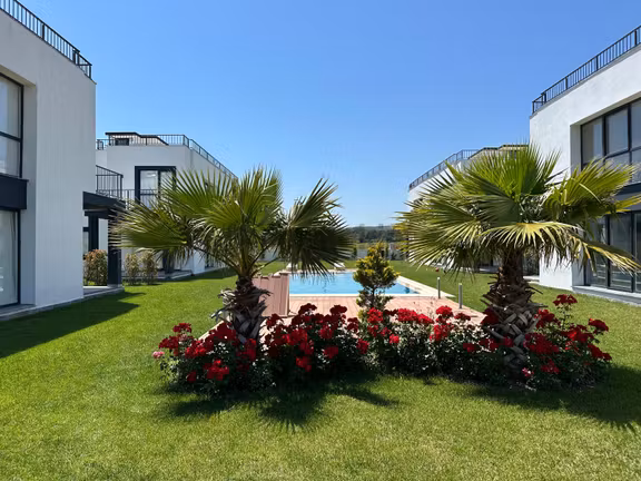 Gelibolu Adilhan Köyü Site İçinde Denize Yakın Satılık Villa 1