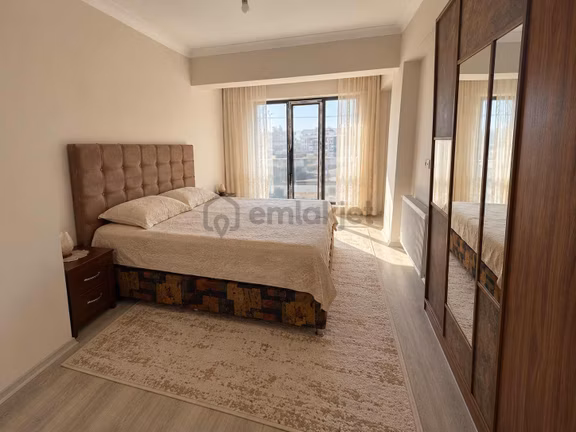 Kadıköy Mahallesi'nde Eşyalı Doğalgazlı Kiralık 2+1 Daire 2