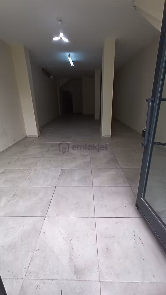 Bayrak Cad.cephe Mağaza, Gıda, Tekstil, Atölye Vb. İşlere Uygun 2