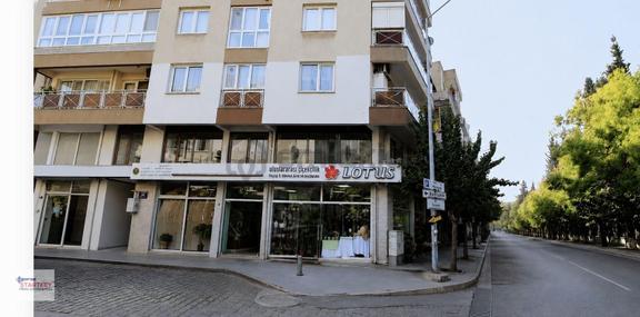 Kahramanlar'da Kiralık Köşe Dükkan Showroom'a Uygun Merkezi 1