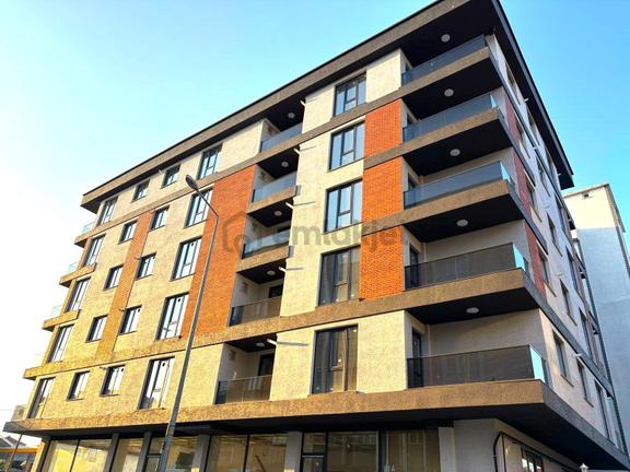 **eryıldız Gayrimenkul'den Gaziosmanpaşa Merkezde Kiralık Lüks 1+1 Daire 1