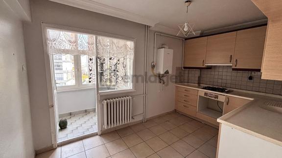 Barış Mahallesi Site İçerisinde 3+1 Arakat Daire 1