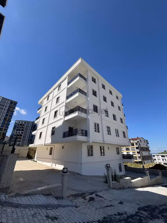Küçükkolpınarda Lüks Siteler Bölgesinde Satılık 4+1 Daire 1
