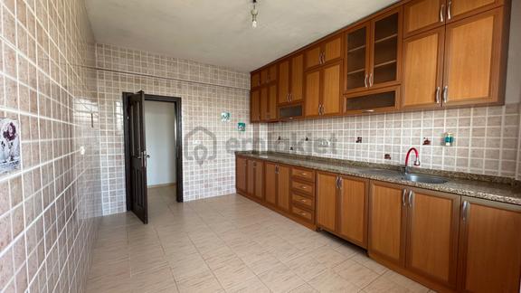 Melike Özak’tan Çeltikçi’de Geniş Kiralık Ara Kat Daire 1