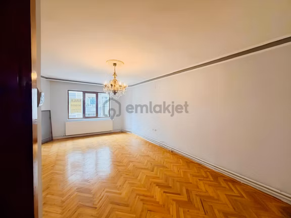 Yeg & Erlife'dan Rasathane Mah. Kiralık 3+1 Fırsat Daire 1