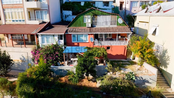 Kuruçeşme Yeni Mahalle'de 2 Katlı Müstakil Ev Ve 202 M2 Arsası 1