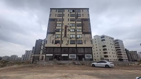 Karaköprü Akbayır'da 5. Kat Satılık 1+1 Daire 1