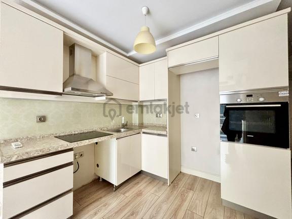 ꧁ay Emlaktan꧂akçay'da Yüzme Havuzlu Güvenlikli Otoparklı Satılık 2+1 Kapalı Teraslı Dubleks Daire 2
