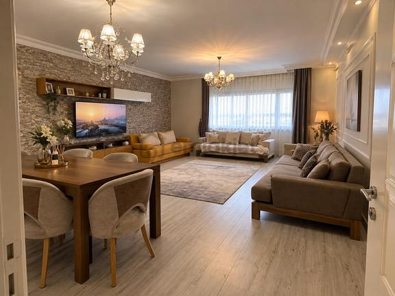 Acil Satılık! Çamlık Erguvan Sitesinde 145 M² Geniş Ferah 3+1 2