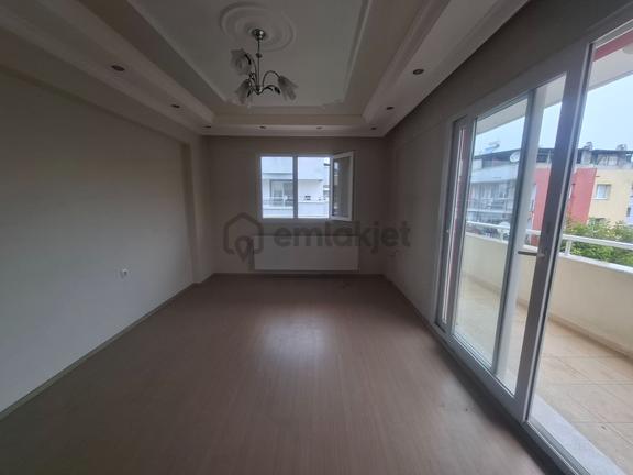 Menderes Mithatpaşa Mh.kiralık 2+1 Daire 1