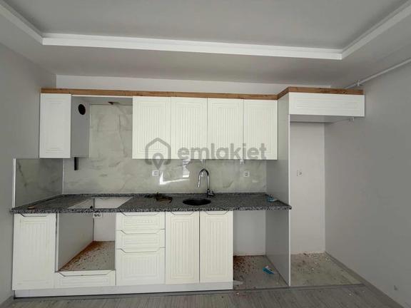 Niksar Prestij Grup Emlaktan Günay Plazada Satılık 1+1 Daire 1