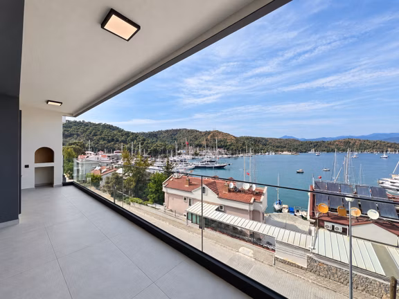Karagözlerde Kiralık 3+1 Deniz Manzaralı Lüks Daire 1