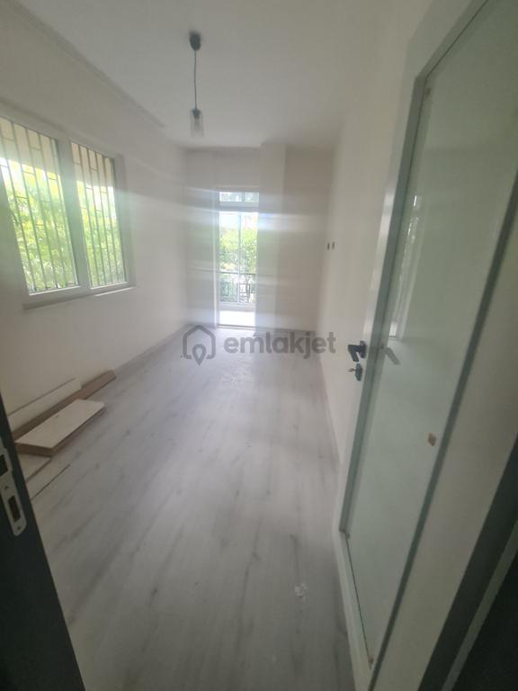 Muratpaşa Demircikara'da Satılık 2+1 Yenilenmiş Daire 1