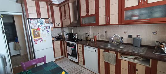 Ender Uysal Gayrimenkulden Üniversiteye Yakın Satılık 3+1 Daire... ***150 M2 Bireysel Kombi... ** 1