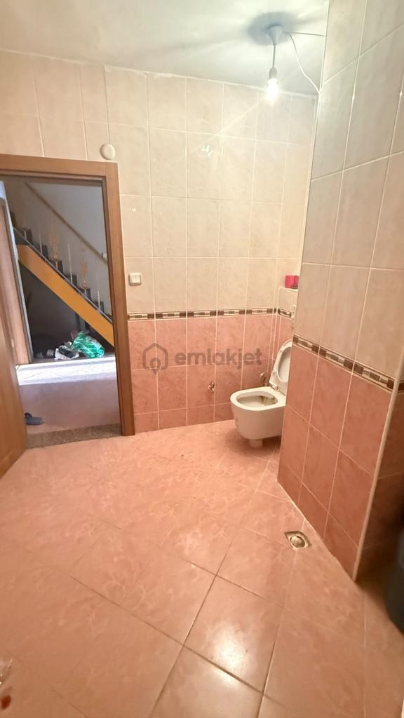 Atatürk Mahallesi’nde Kiralık 5 Kat Daire 250metre 2